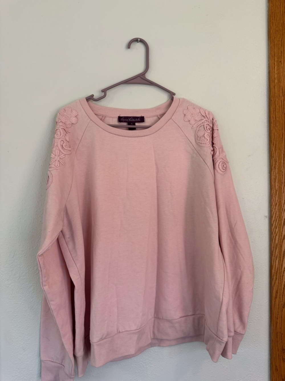 Gloria Vanderbilt Soft Light Pink Pullover Sweater
